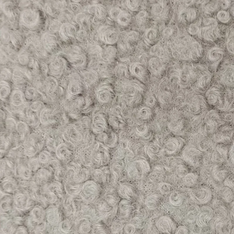 Medium-curl lamb fleece